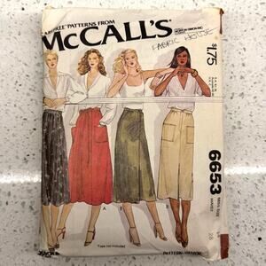 Vintage 1970s McCalls 6653 Sewing Pattern Womens Sm Midi Skirt 4 Styles COMPLETE